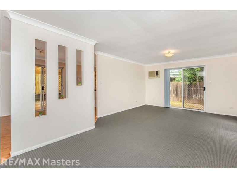 1 Conifer Pl, Forest Lake QLD 4078