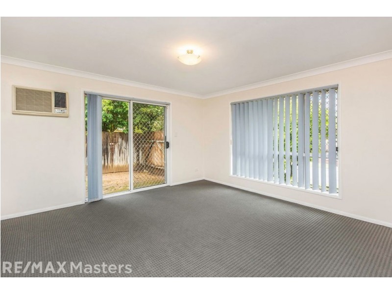 1 Conifer Pl, Forest Lake QLD 4078