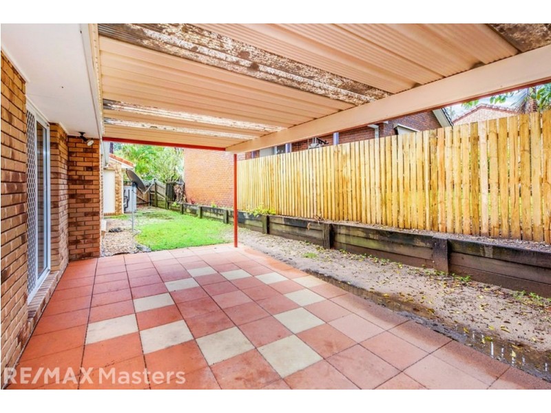 1 Conifer Pl, Forest Lake QLD 4078