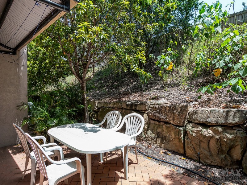 40/45 Barrett Street, Robertson QLD 4109