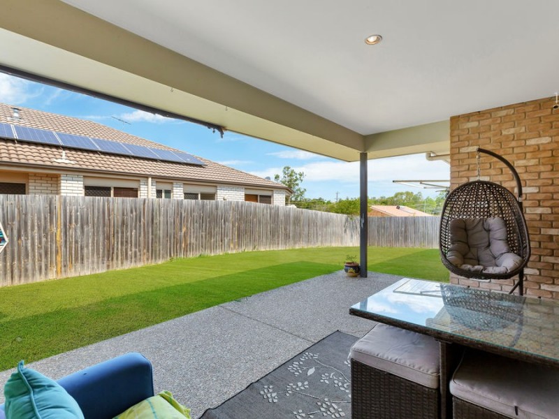 4 Linfield Street, Hillcrest QLD 4118
