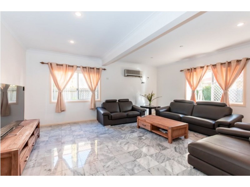 11 Gumdale Place, Sunnybank Hills QLD 4109