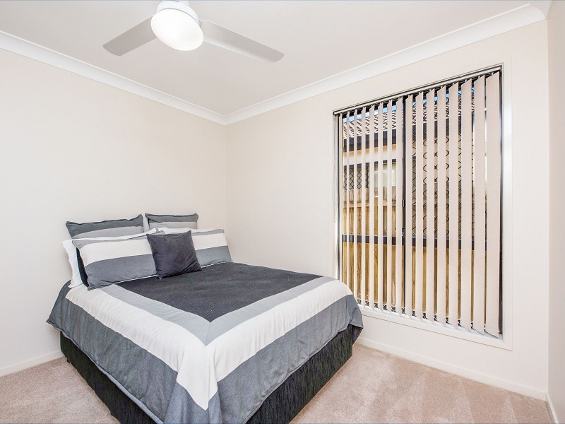 7 Tolmer Cr, Forest Lake QLD 4078