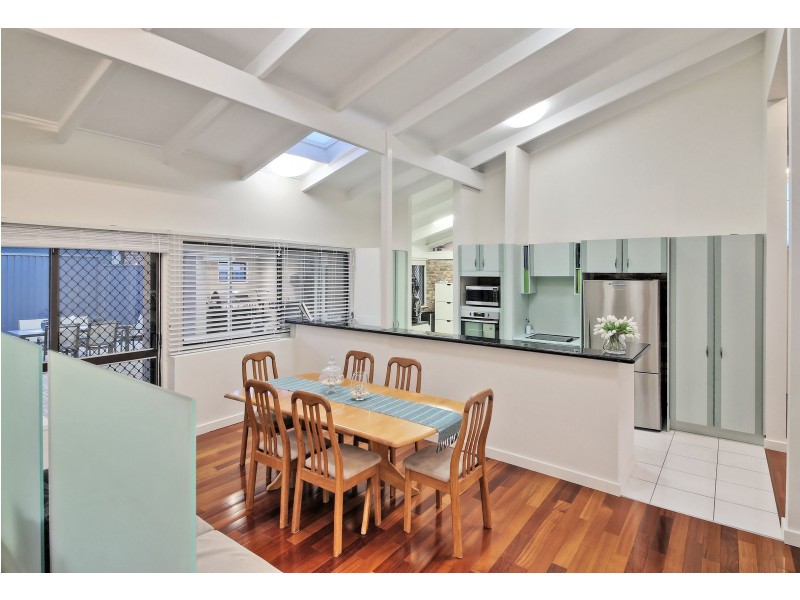 76 Dunedin Street, Sunnybank QLD 4109