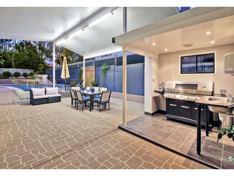 76 Dunedin Street, Sunnybank QLD 4109