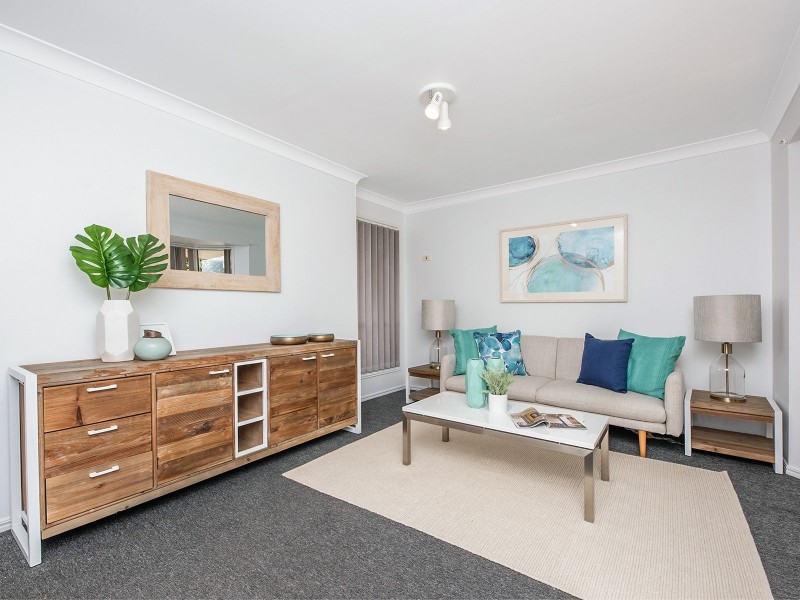 3 Moore Pl, Forest Lake QLD 4078
