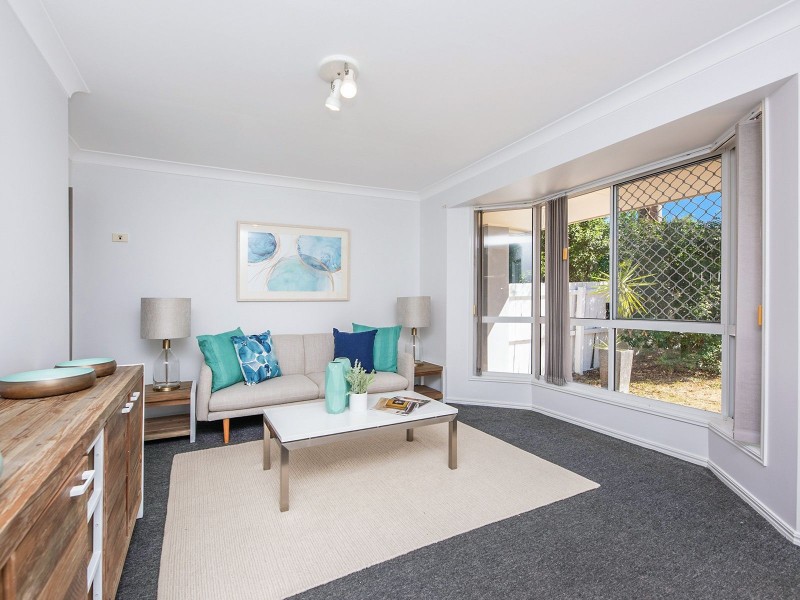 3 Moore Pl, Forest Lake QLD 4078