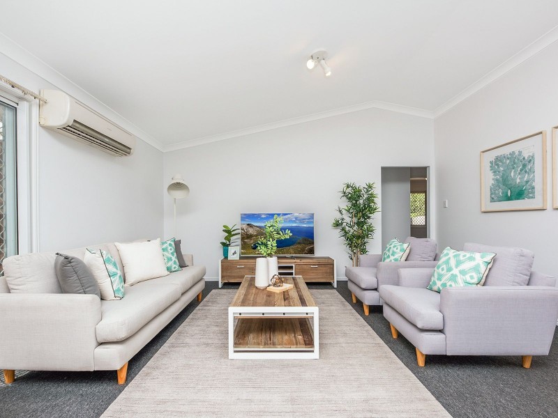3 Moore Pl, Forest Lake QLD 4078