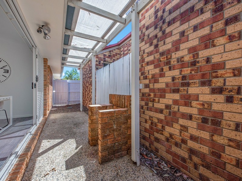 3 Moore Pl, Forest Lake QLD 4078