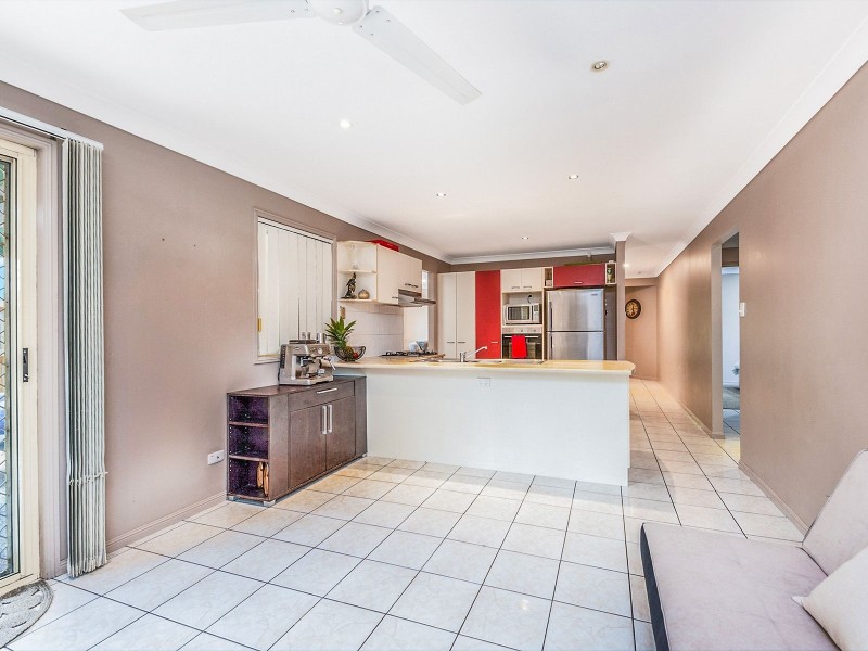 84 Serrata Circuit, Forest Lake QLD 4078