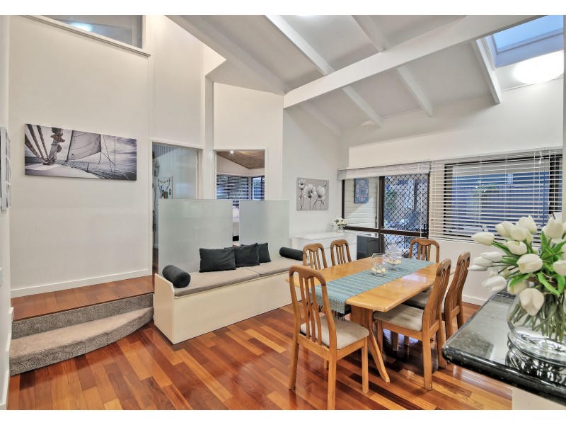 76 Dunedin Street, Sunnybank QLD 4109