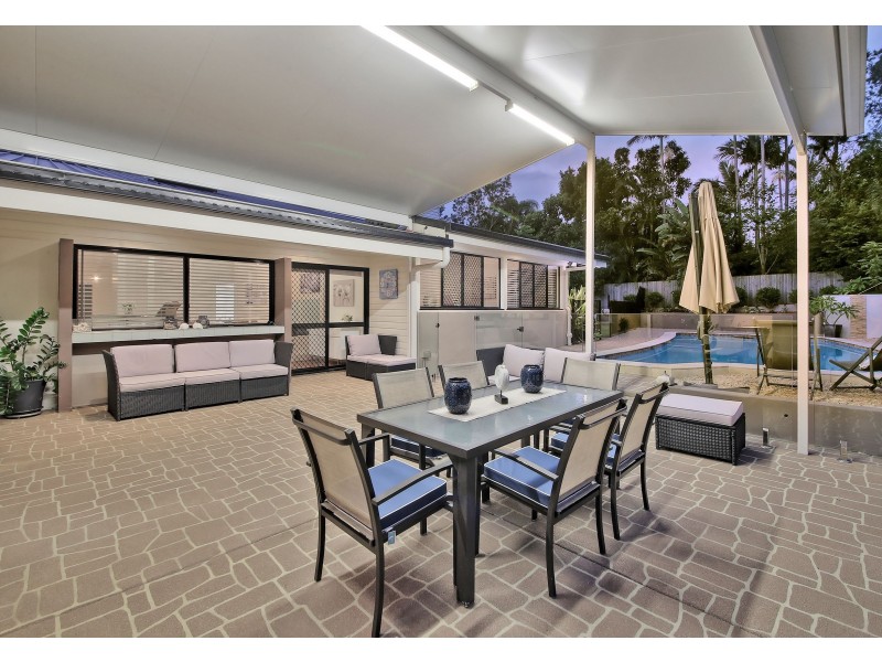 76 Dunedin Street, Sunnybank QLD 4109