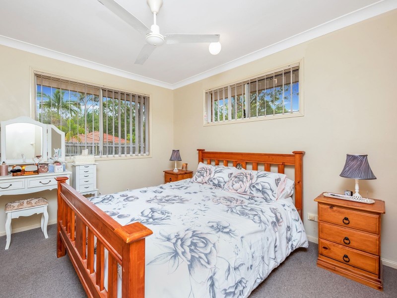 2 Maidenhair Ct, Forest Lake QLD 4078