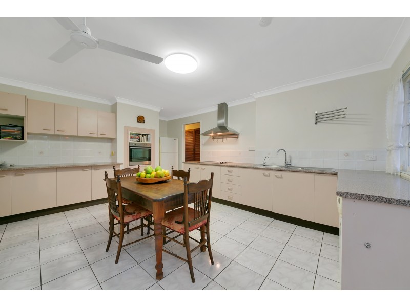29 Darlington Street, Macgregor QLD 4109