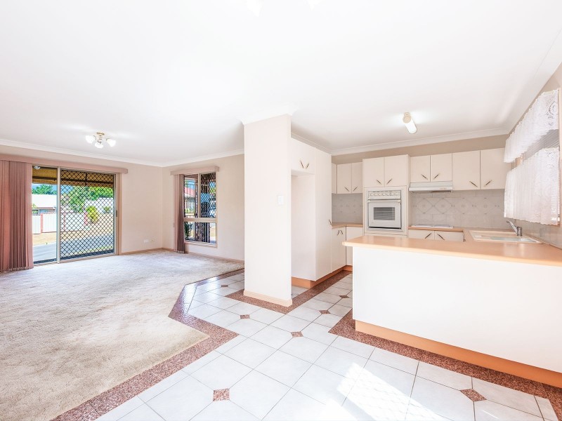 1 Wombat Pl, Doolandella QLD 4077