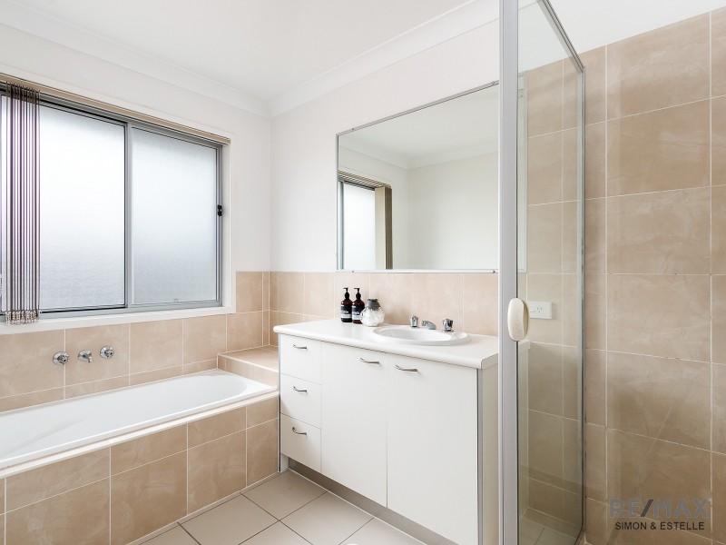 28 Earnshaw Street, Calamvale QLD 4116