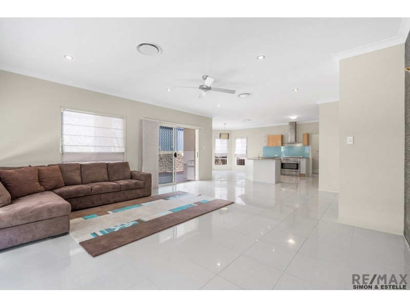 16 Henderson Street, Eight Mile Plains QLD 4113