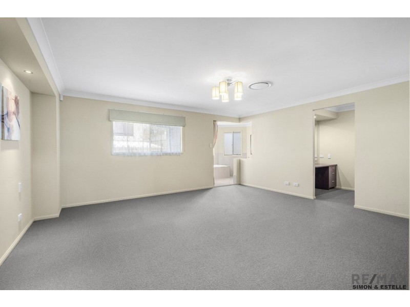 16 Henderson Street, Eight Mile Plains QLD 4113