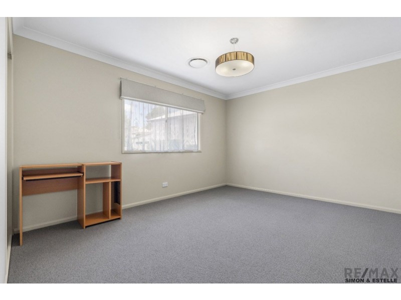 16 Henderson Street, Eight Mile Plains QLD 4113