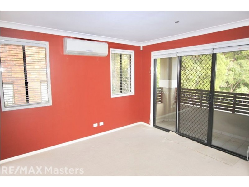27 Bacchus Street, Robertson QLD 4109