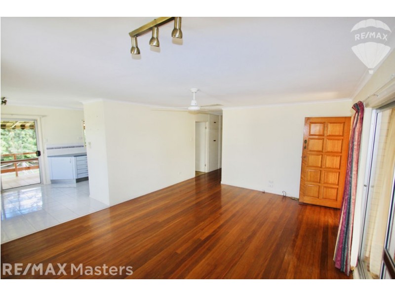 28 Veivers Street, Macgregor QLD 4109