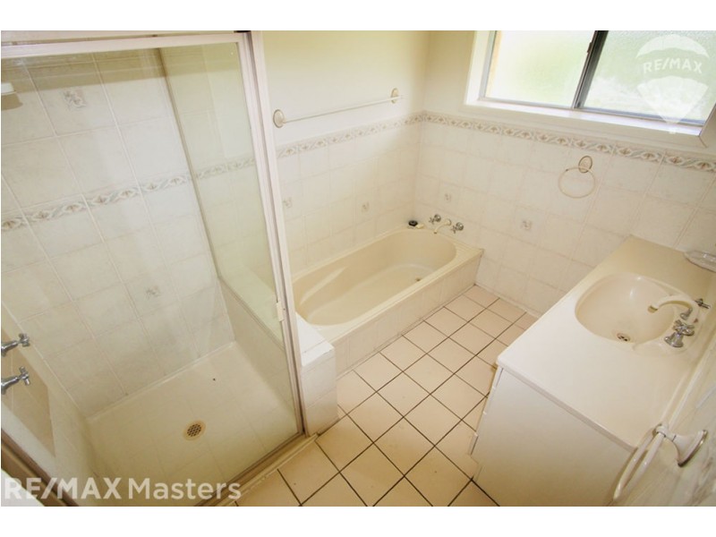 28 Veivers Street, Macgregor QLD 4109