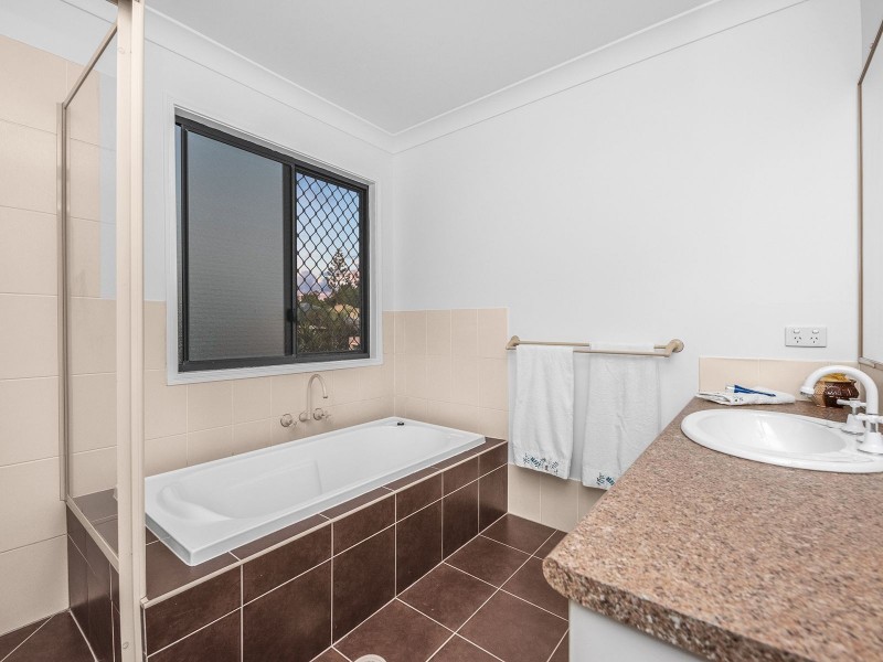 12 Catalina Cct, Forest Lake QLD 4078