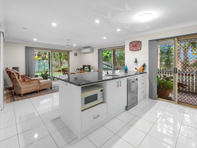 51 Collina Cr, Forest Lake QLD 4078