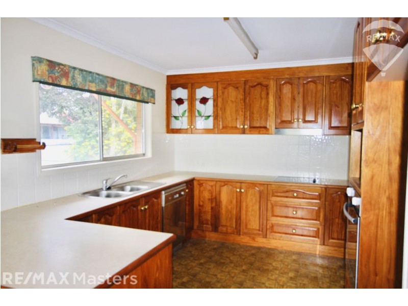 24 Lenore Crescent, Springwood QLD 4127