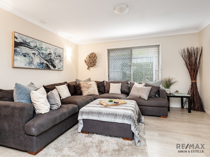 20 Glenelg Place, Parkinson QLD 4115