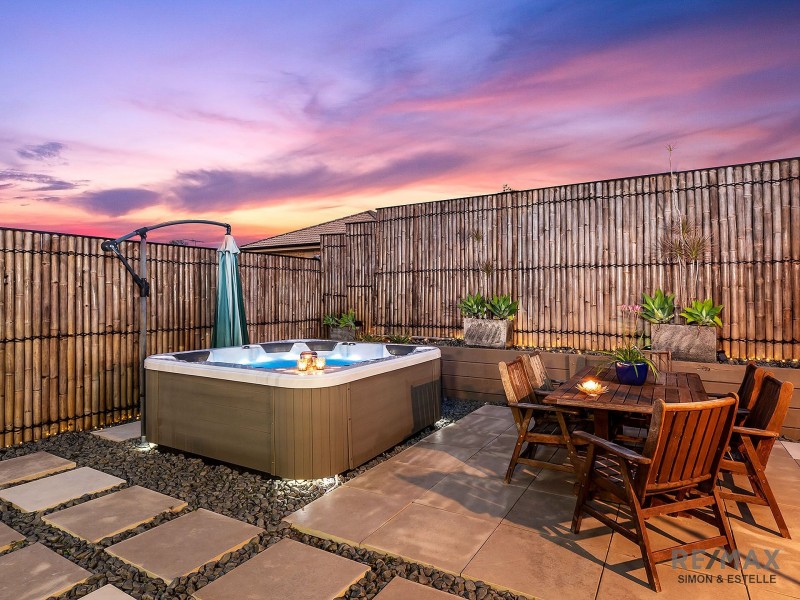 20 Glenelg Place, Parkinson QLD 4115