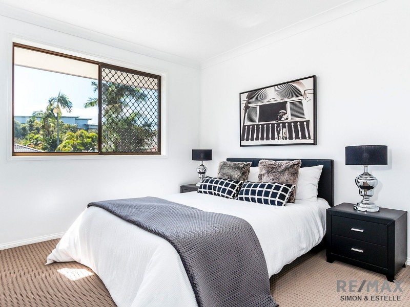 6 Coolidge Court, Stretton QLD 4116