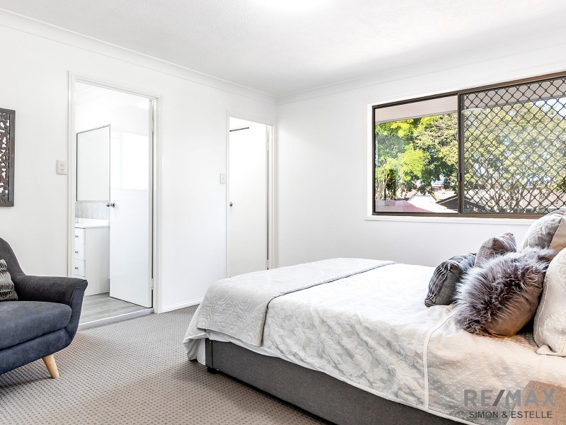 6 Coolidge Court, Stretton QLD 4116