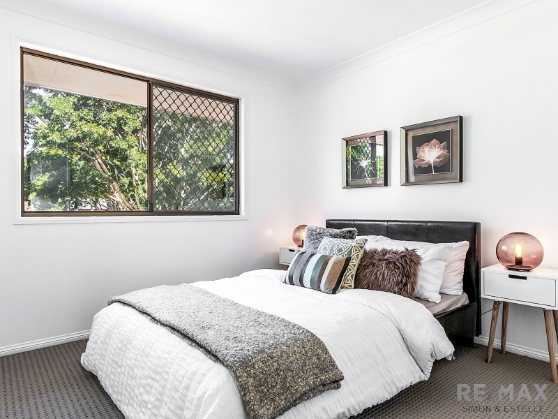 6 Coolidge Court, Stretton QLD 4116