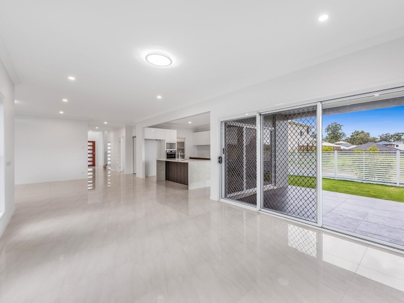 2 Regal Cl, Heathwood QLD 4110