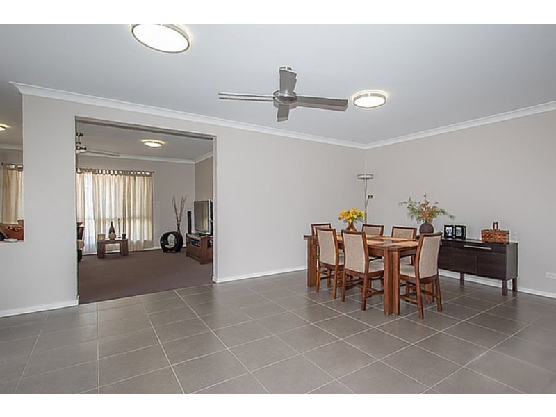 55 Anesbury St, Doolandella QLD 4077