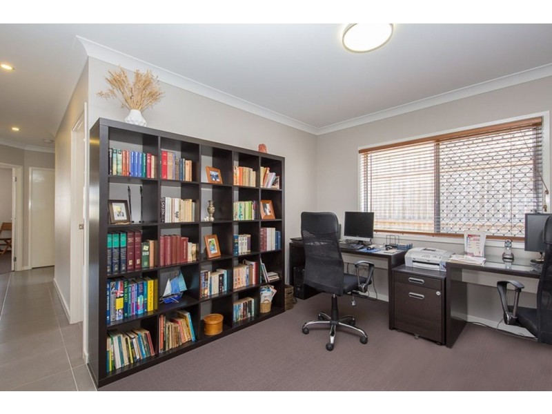 55 Anesbury St, Doolandella QLD 4077