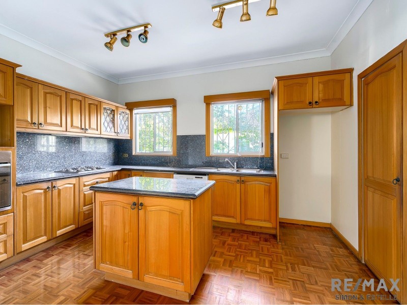 715 Cavendish Road, Holland Park QLD 4121