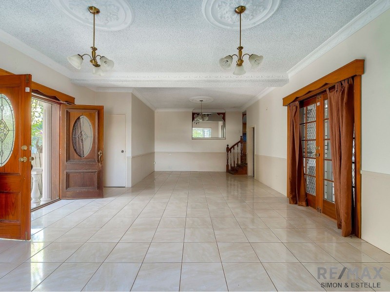 715 Cavendish Road, Holland Park QLD 4121