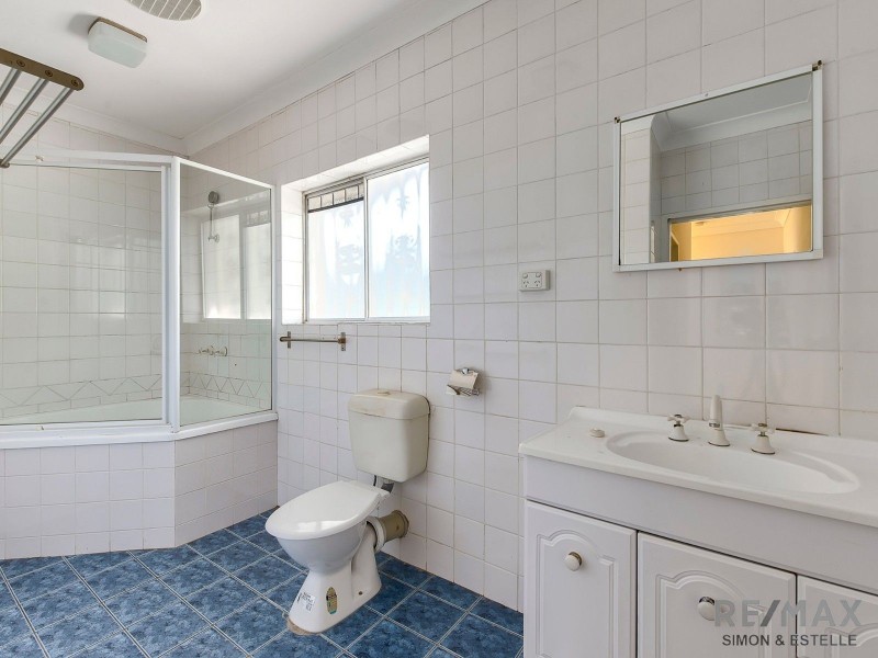 715 Cavendish Road, Holland Park QLD 4121