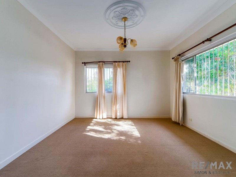 715 Cavendish Road, Holland Park QLD 4121