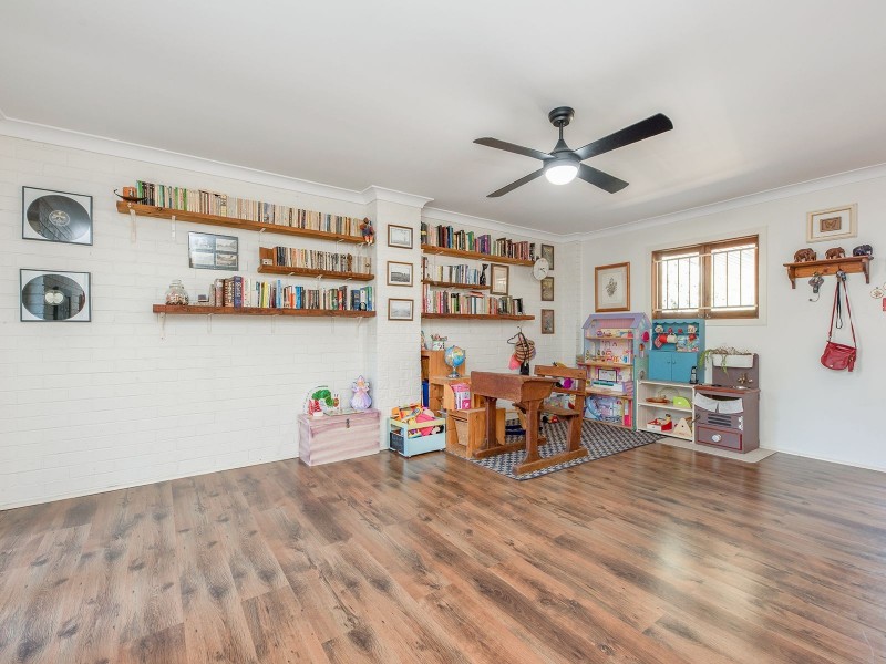 86 Banksia Cct, Forest Lake QLD 4078