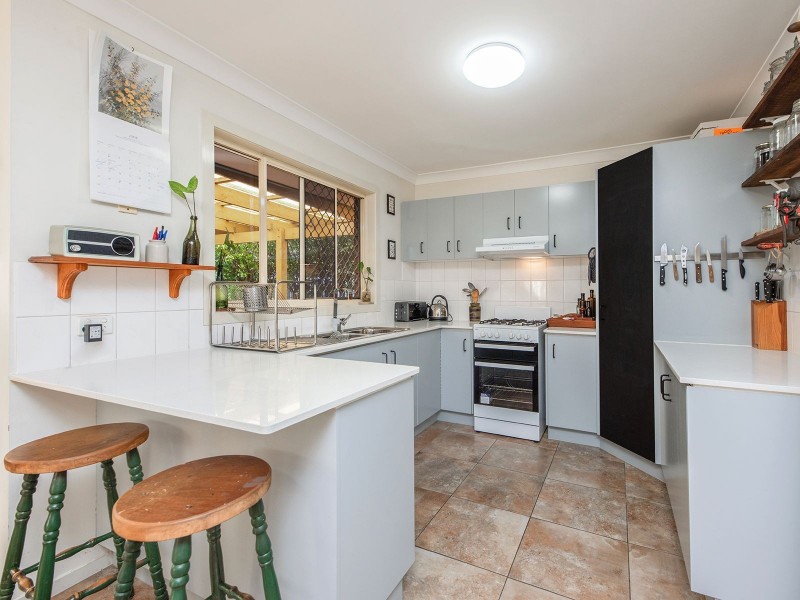 86 Banksia Cct, Forest Lake QLD 4078