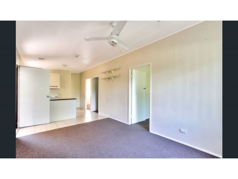 7 PALM AV, Kingston QLD 4114