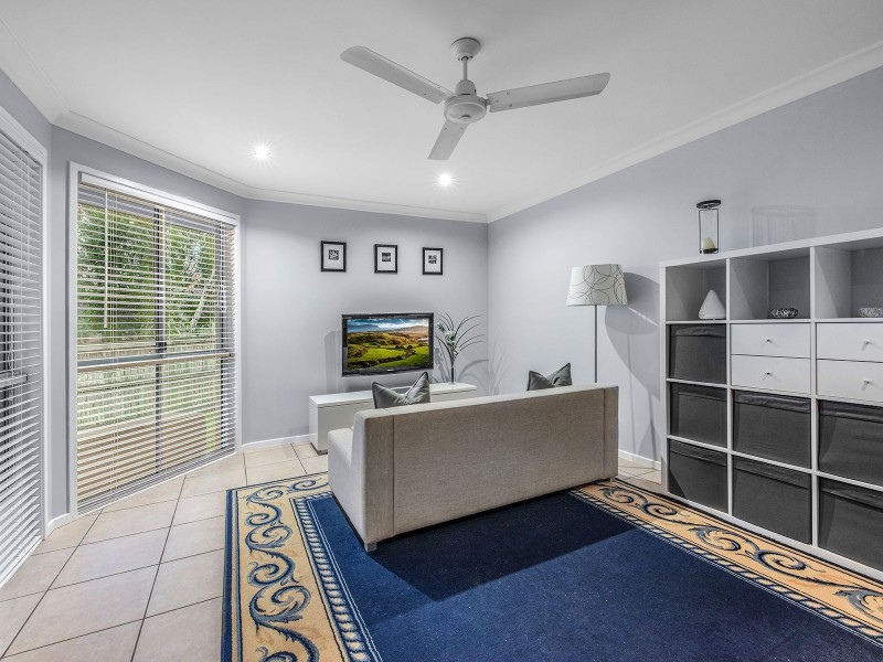 35 Pintail Cr, Forest Lake QLD 4078