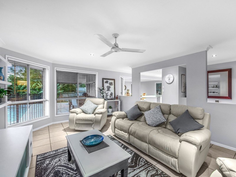 35 Pintail Cr, Forest Lake QLD 4078