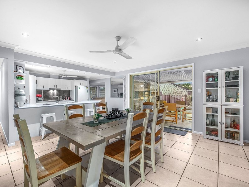 35 Pintail Cr, Forest Lake QLD 4078