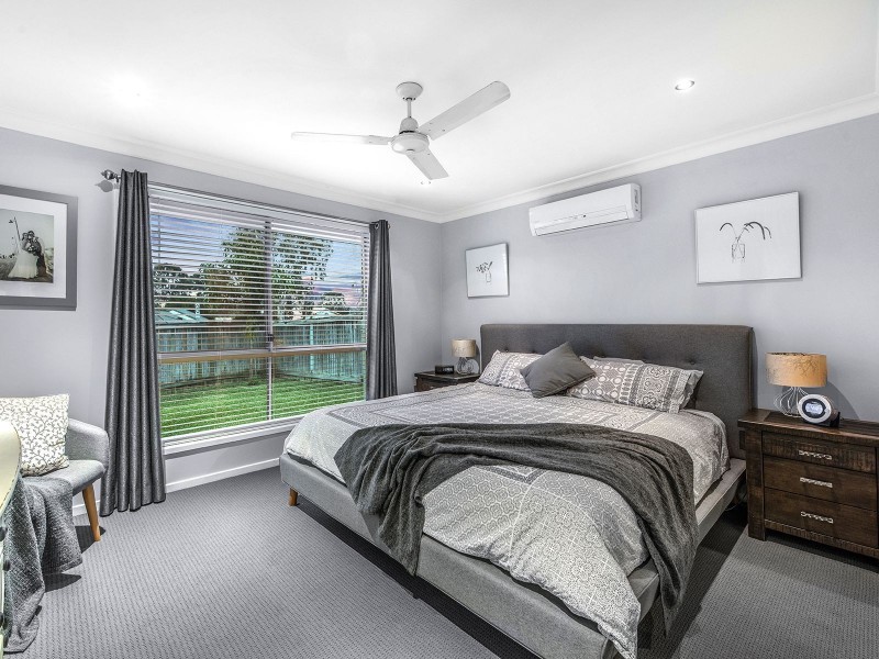 35 Pintail Cr, Forest Lake QLD 4078