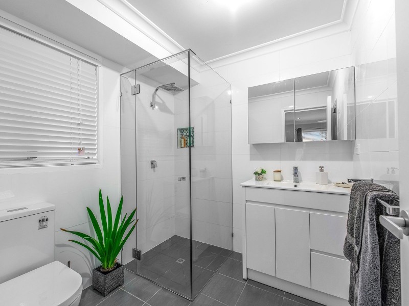 35 Pintail Cr, Forest Lake QLD 4078