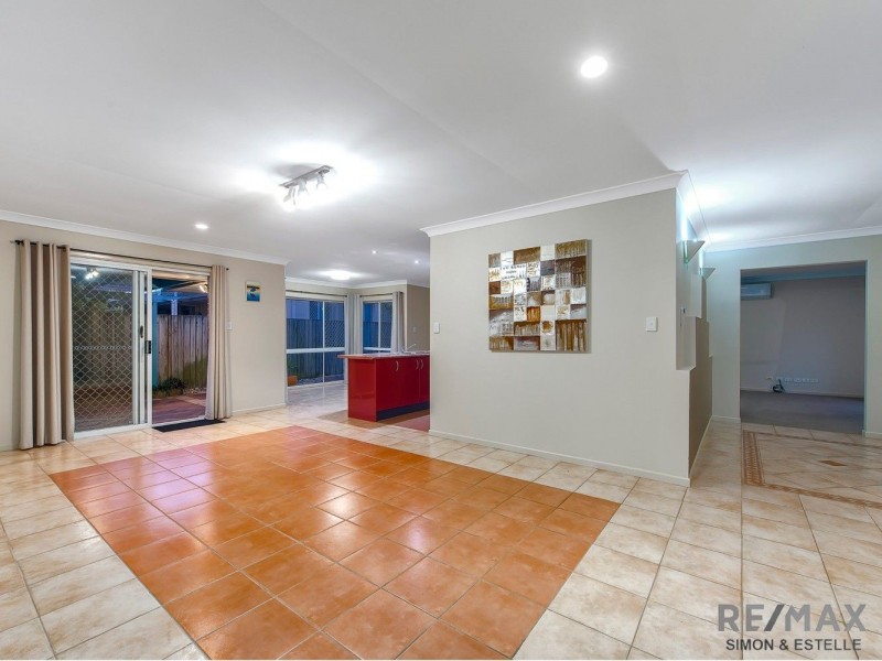16 Orangetip Crescent, Calamvale QLD 4116